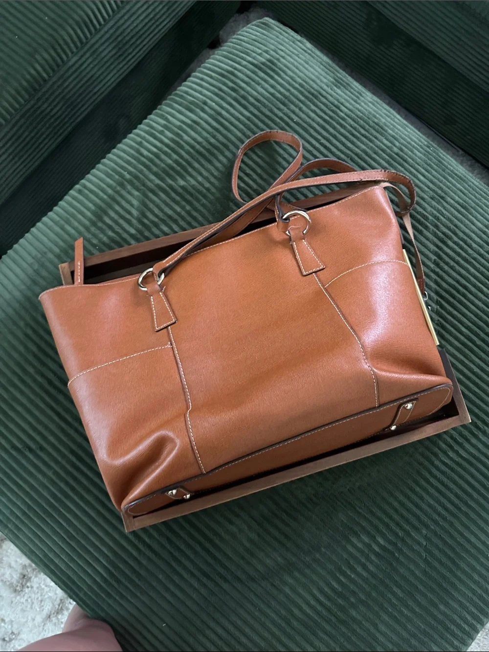Dooney & Bourke classic dooney